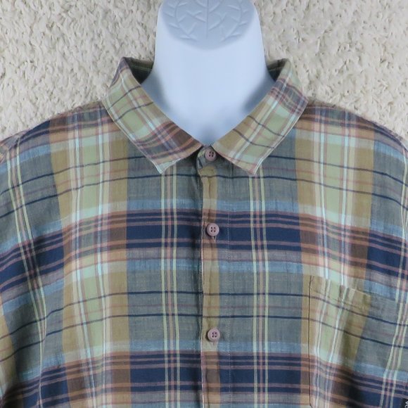 Columbia* Men's Short Sleeve Button Down Curved Hem Plaid Pocket Shirt~ Size 4X - Picture 5 of 11